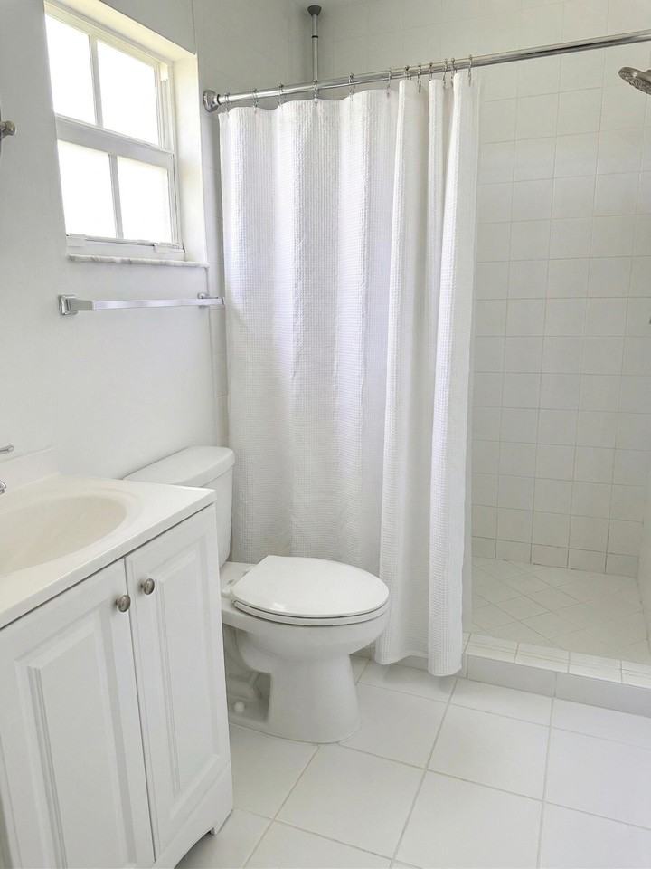 4332 Nw 1st Ter - Photo 5 of 9