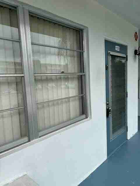 125 Westbury G #G - Photo 2 of 10
