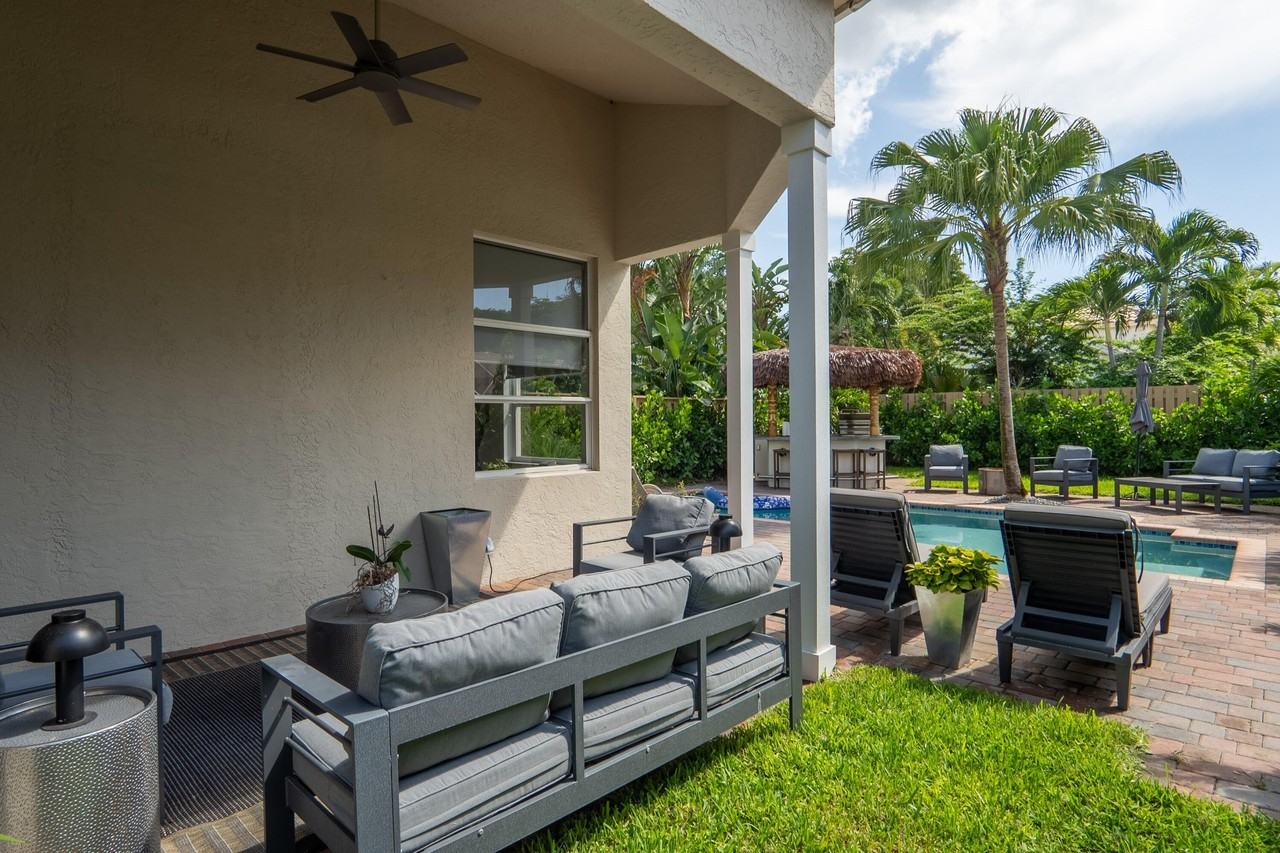 6670 Nw 27th Ave - Photo 7 of 43