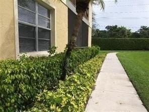 1227 Sw 46th Ave #303