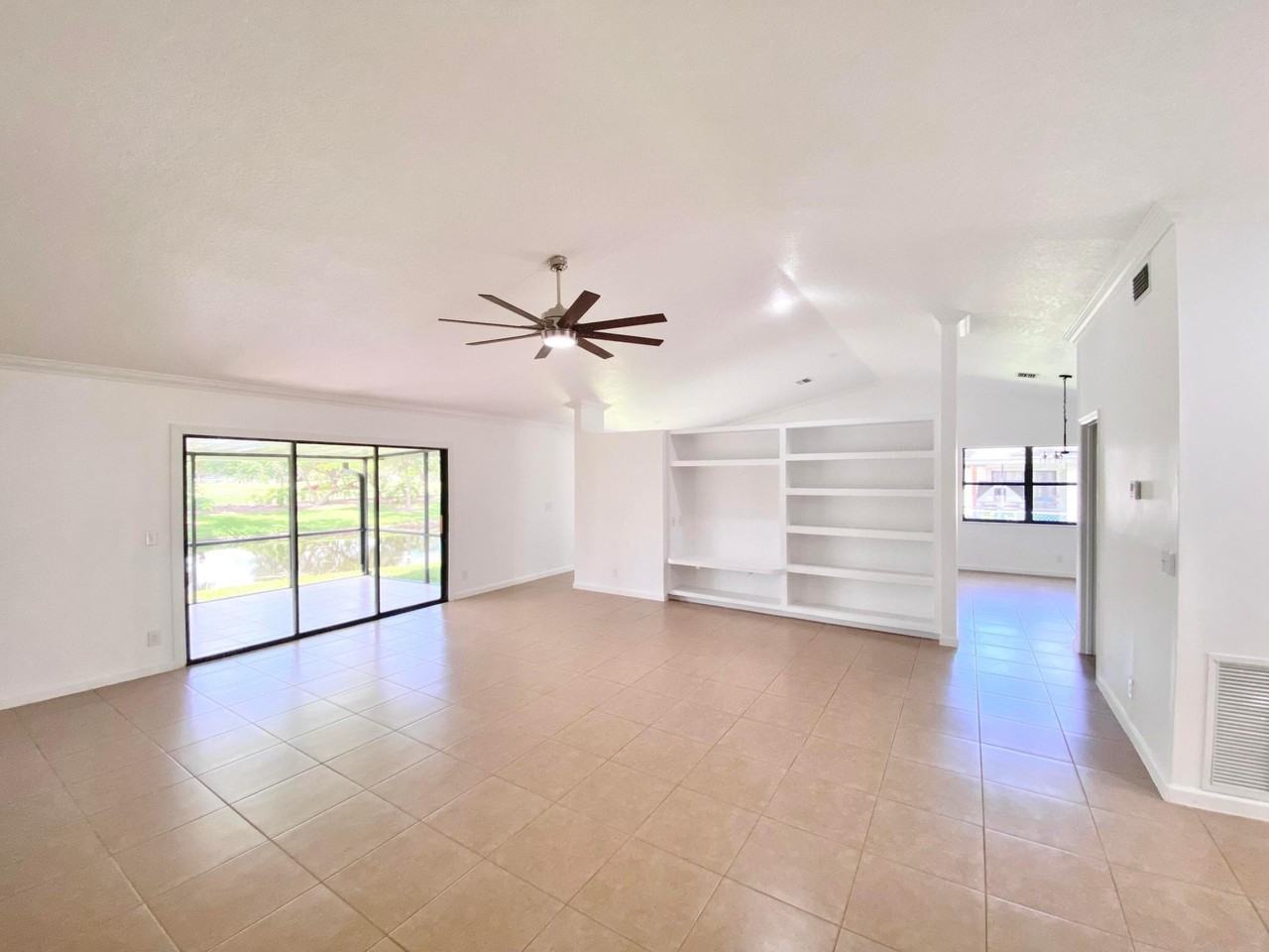 212 Trace Ct - Photo 3 of 32