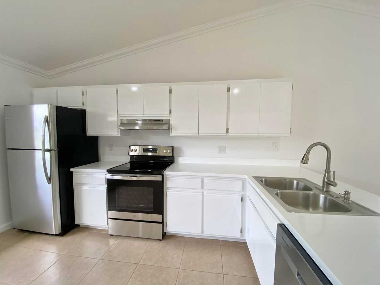 212 Trace Ct - Photo 4 of 32
