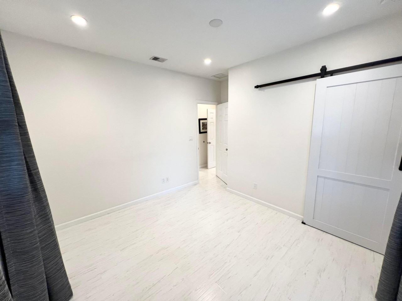 431 Ardmore Rd - Photo 7 of 13