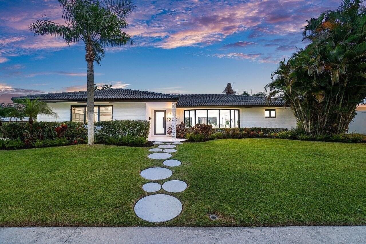 1200 Sw 8th St