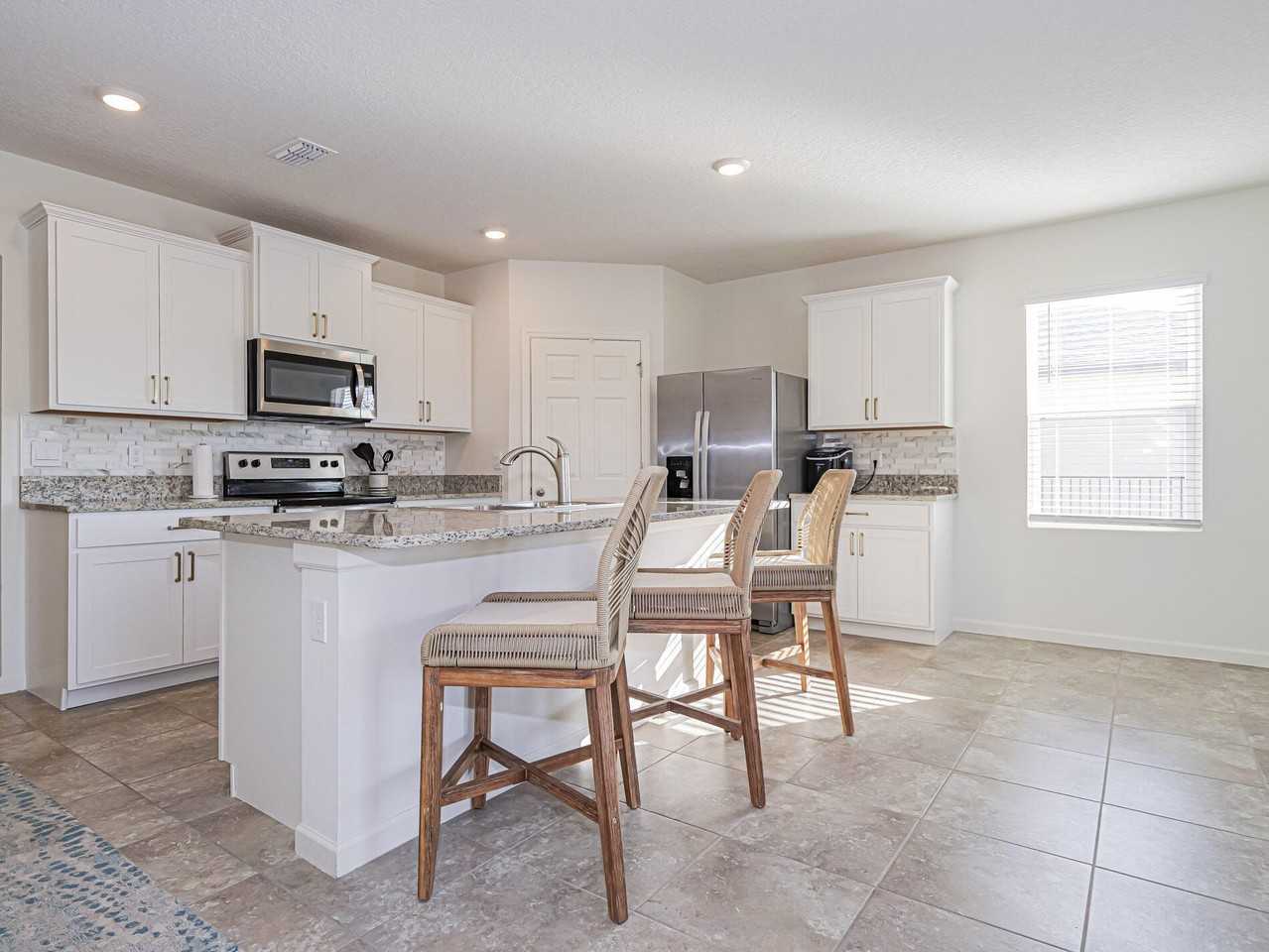 4103 Keeson Cir - Photo 4 of 34