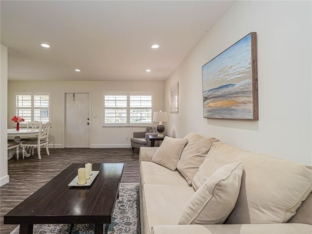 76 Royal Oak Dr #205 - Photo 2 of 36