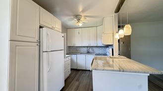220 Seville J - Photo 1 of 1