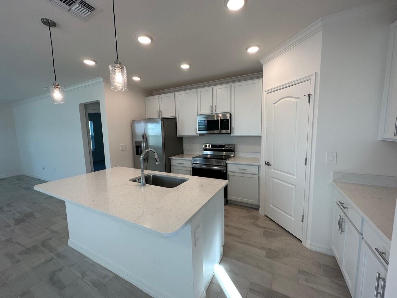 10936 Sw Vasari Way - Photo 4 of 46
