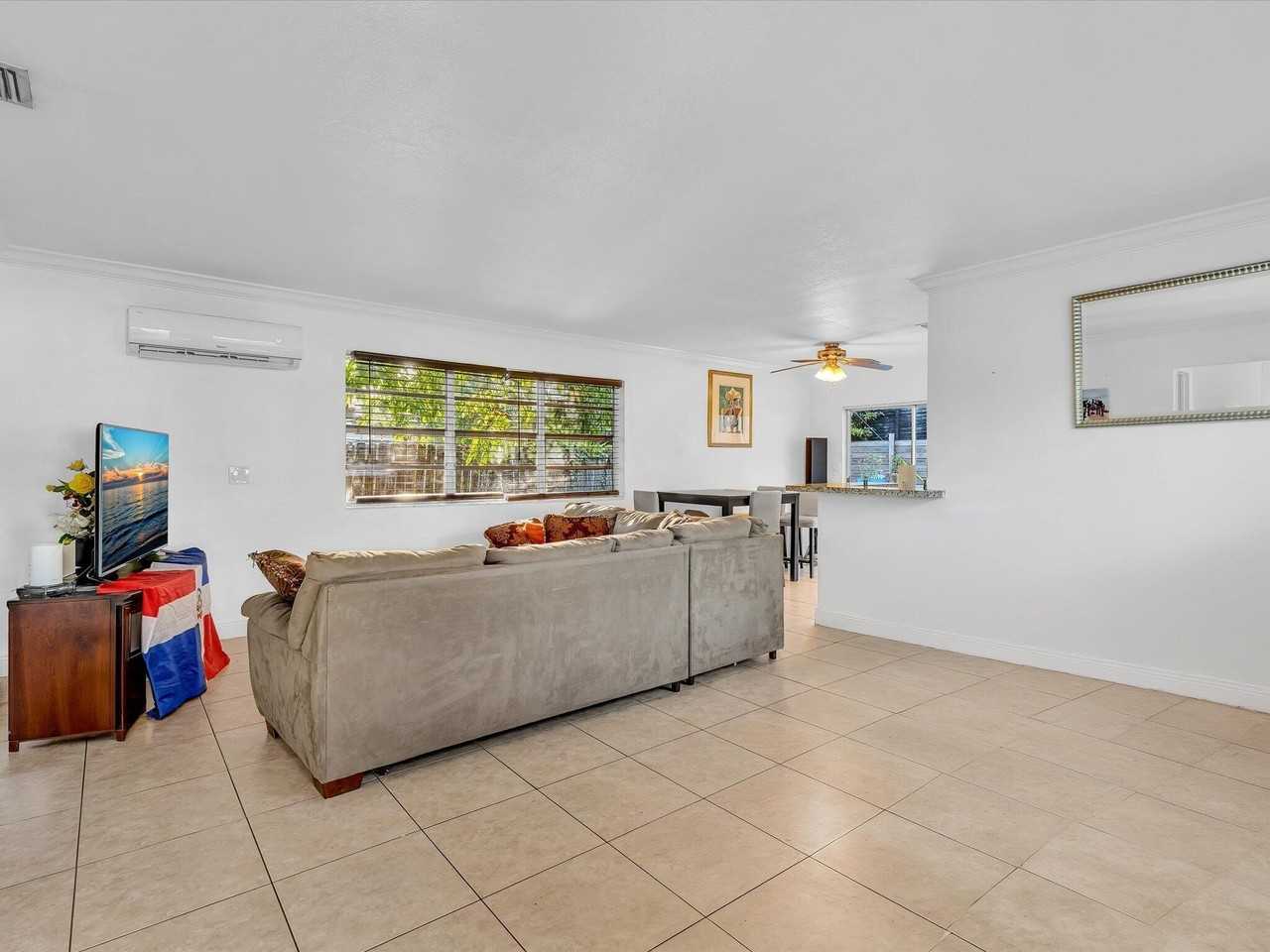 700 Sw 5th Ct - Photo 6 of 46