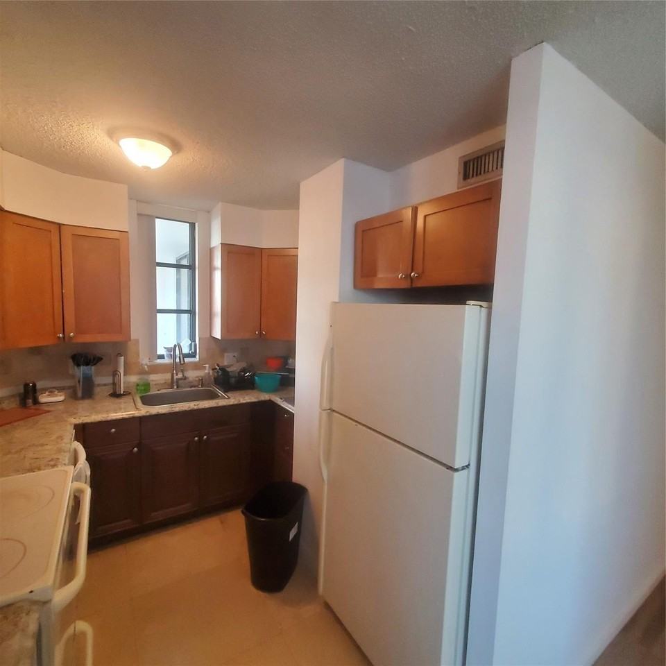1000 S Ocean Boulevard #PHF - Photo 6 of 9