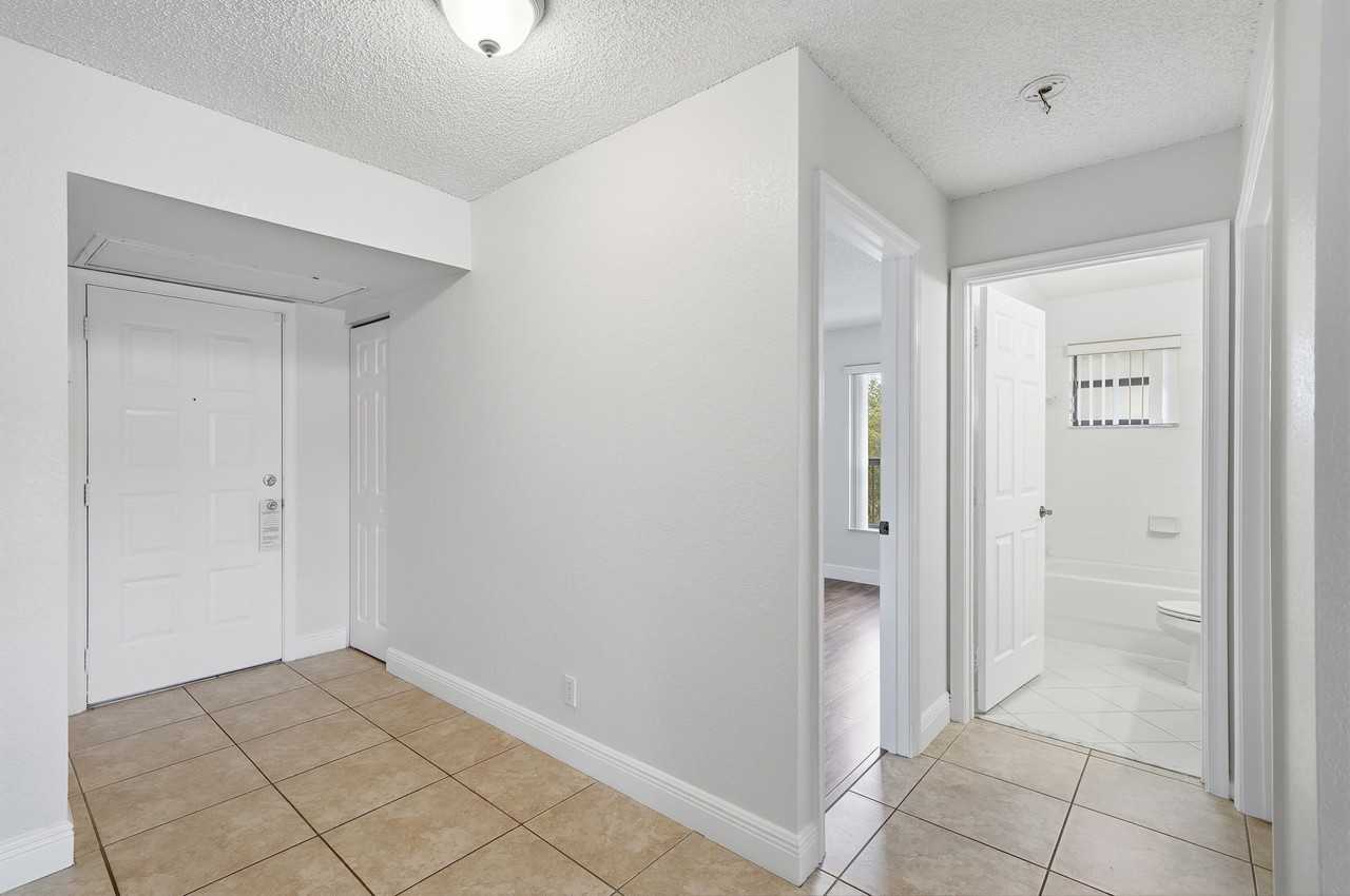 2486 Nw 49th Ter #762 - Photo 7 of 44