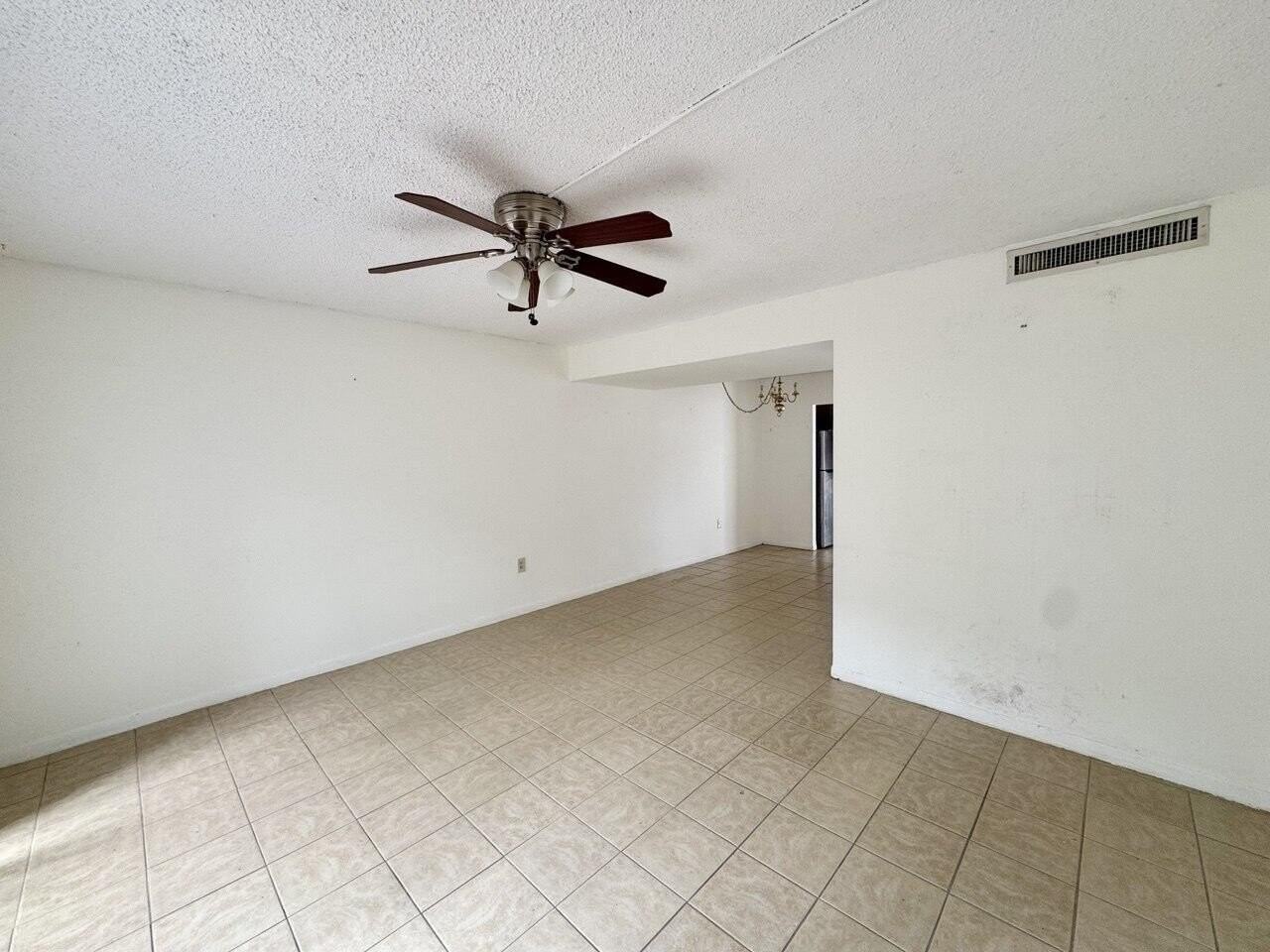 801 W Oakland Park Blvd #C1 - Photo 2 of 8