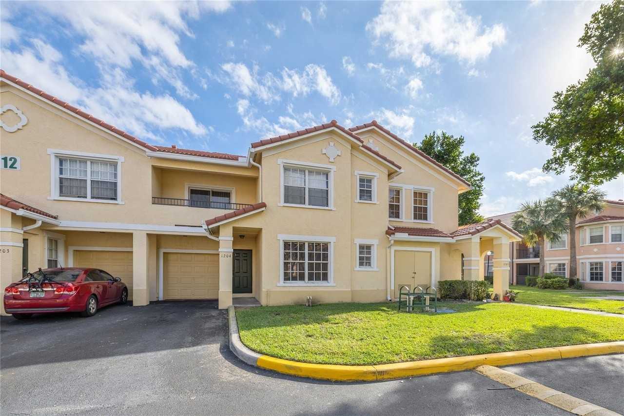 1204 Belmont Ln #1204