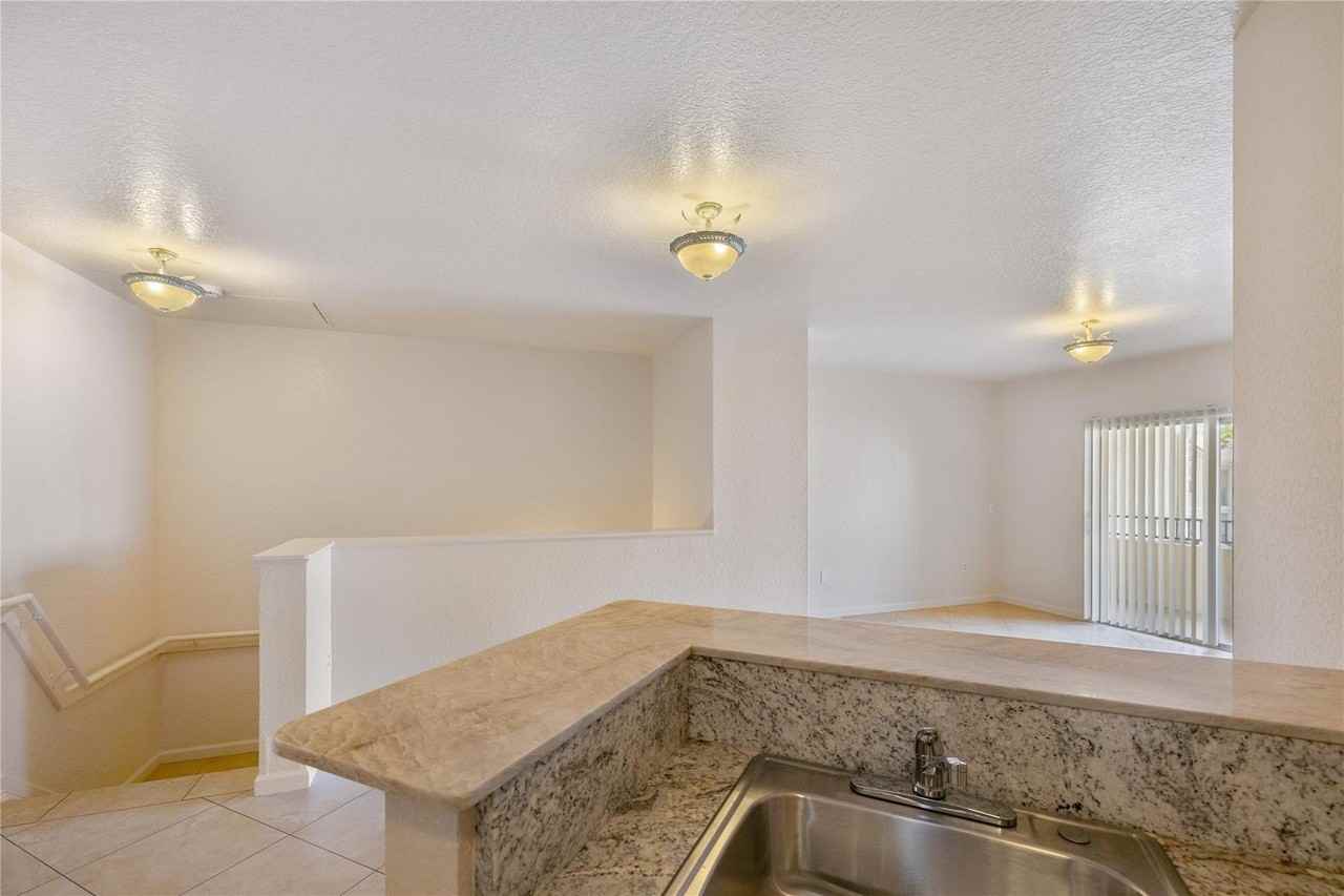 1204 Belmont Ln #1204 - Photo 7 of 20