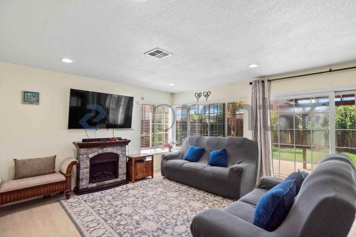 5491 Demerest Ln - Photo 6 of 22