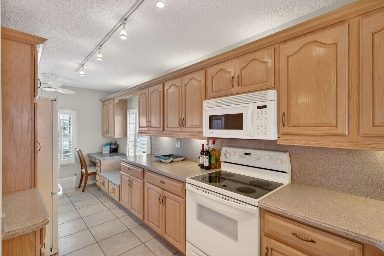 10980 S Ocean Dr #311 - Photo 6 of 17