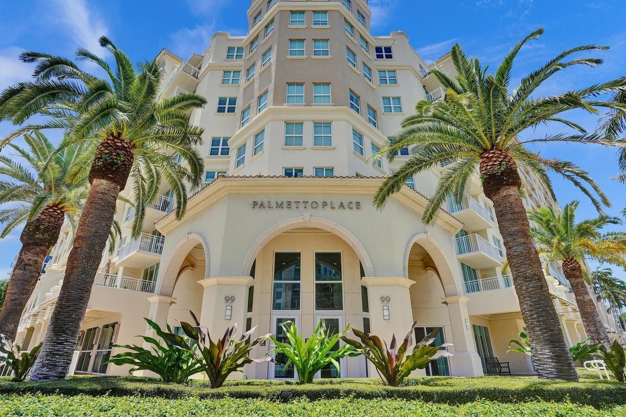 99 Se Mizner Blvd #PH40 - Photo 4 of 48
