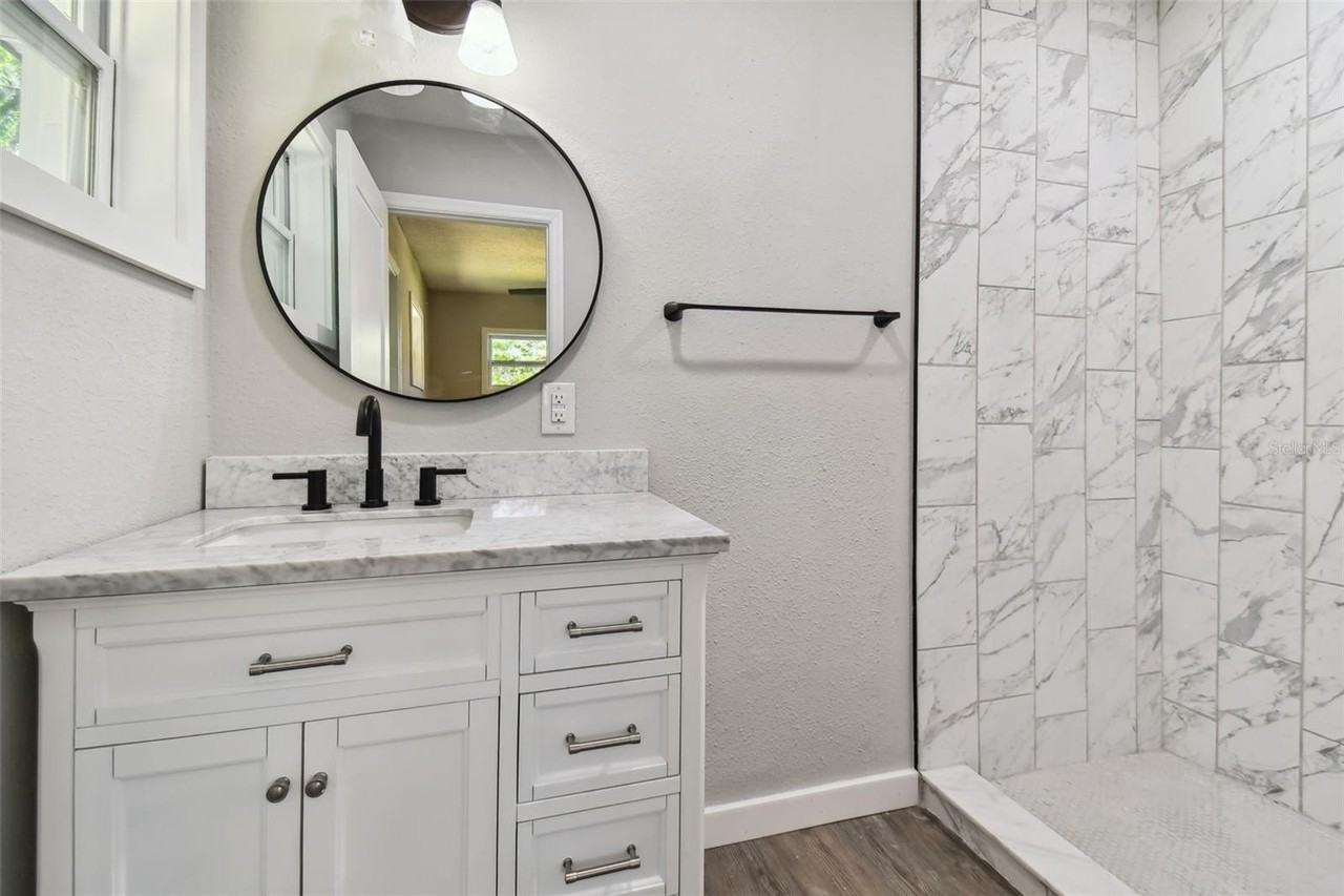 535 W Palmeden Dr - Photo 5 of 50