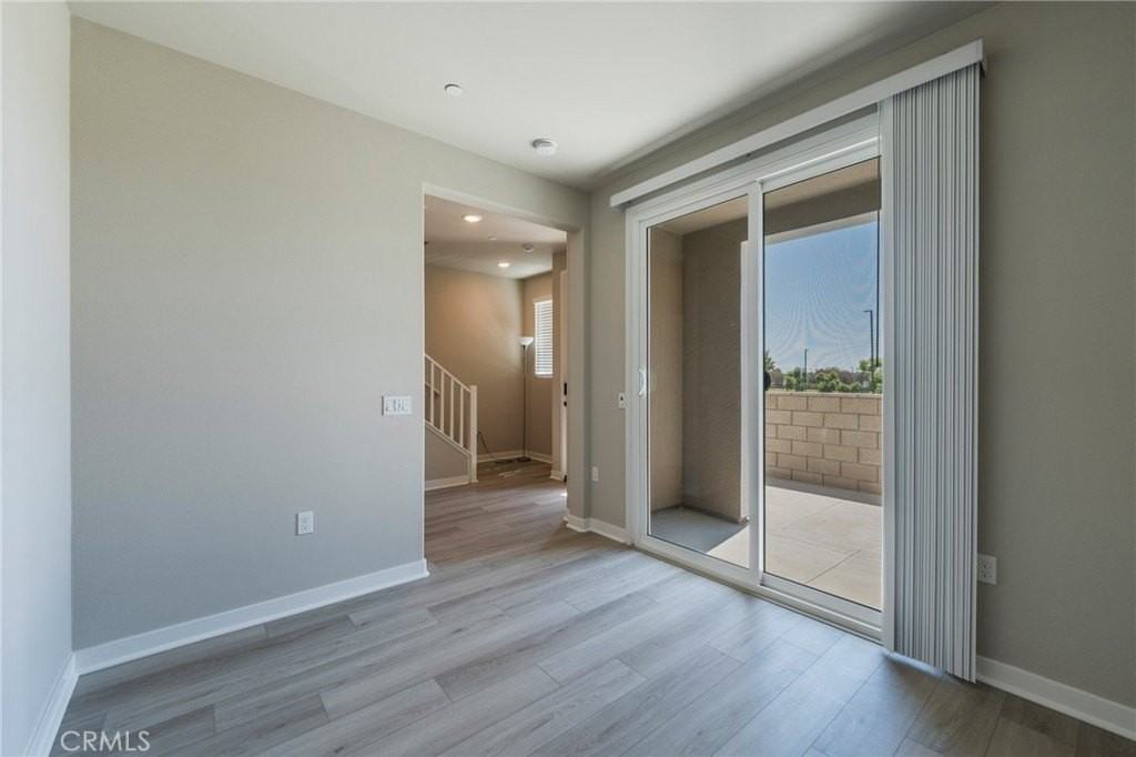 27656 Skyline Ln - Photo 4 of 41
