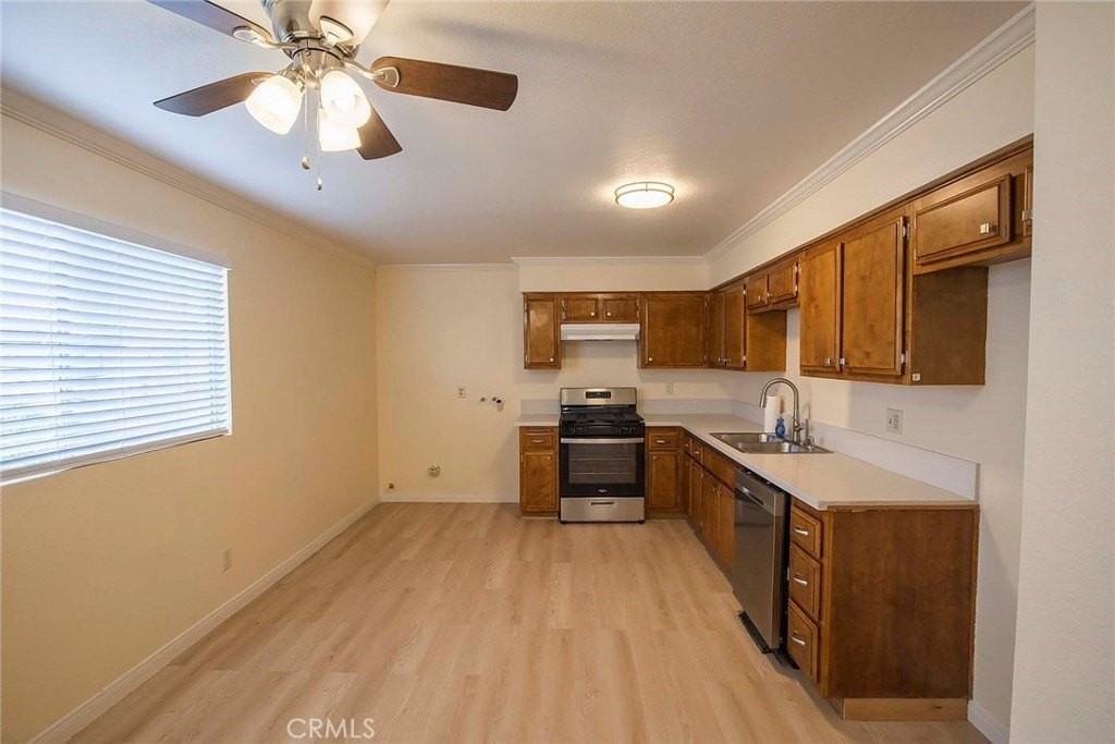 1533 Plaza Del Amo #4 - Photo 5 of 17
