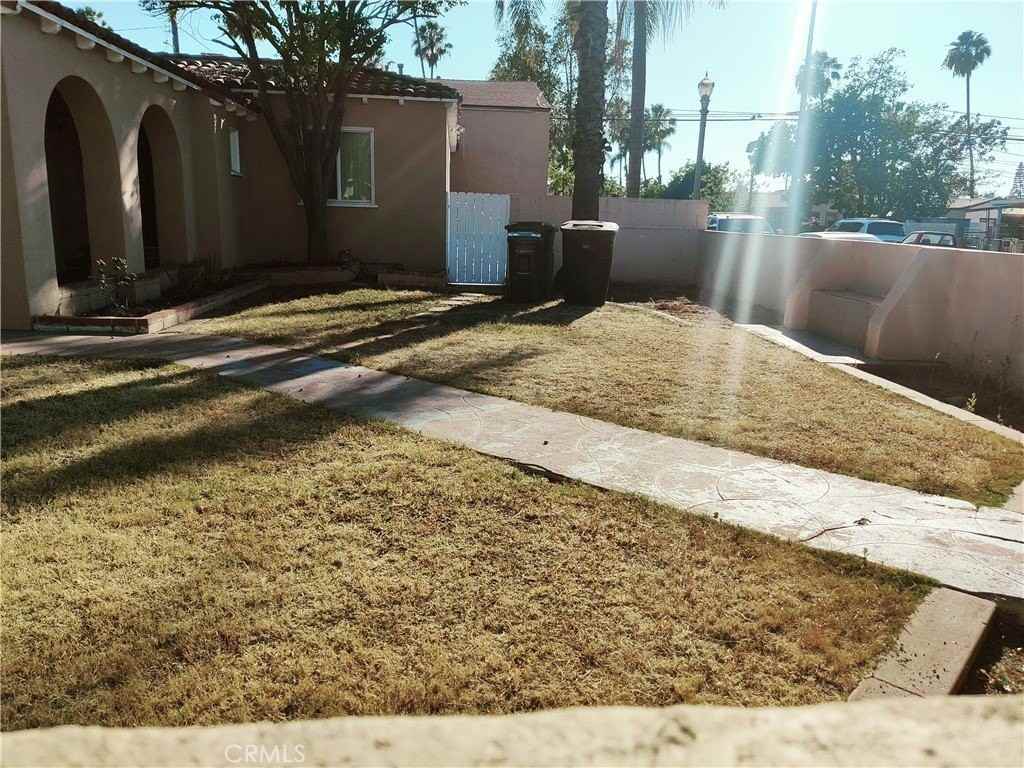 853 N Zeyn St - Photo 3 of 20