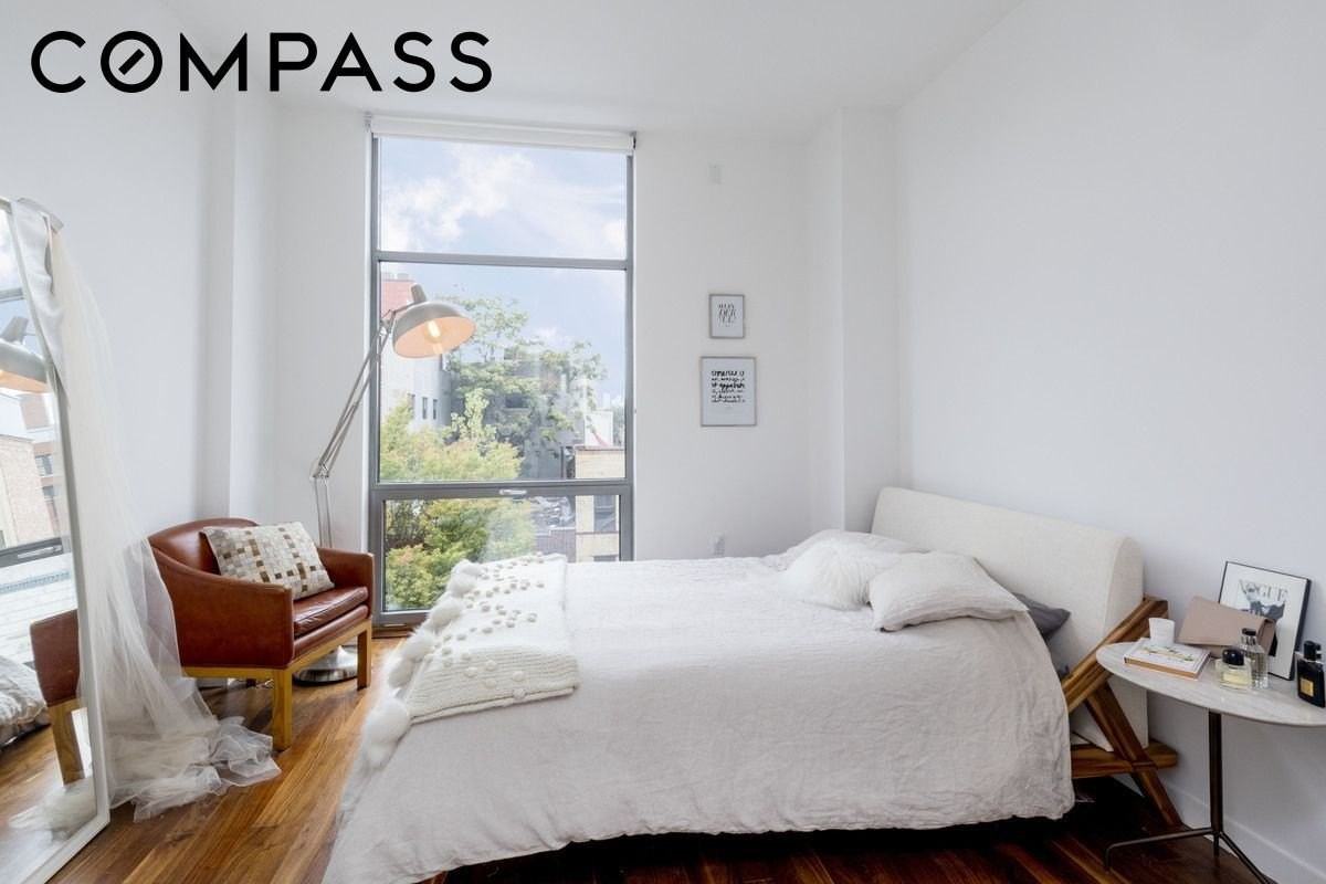 280 Metropolitan Ave #4E - Photo 4 of 7