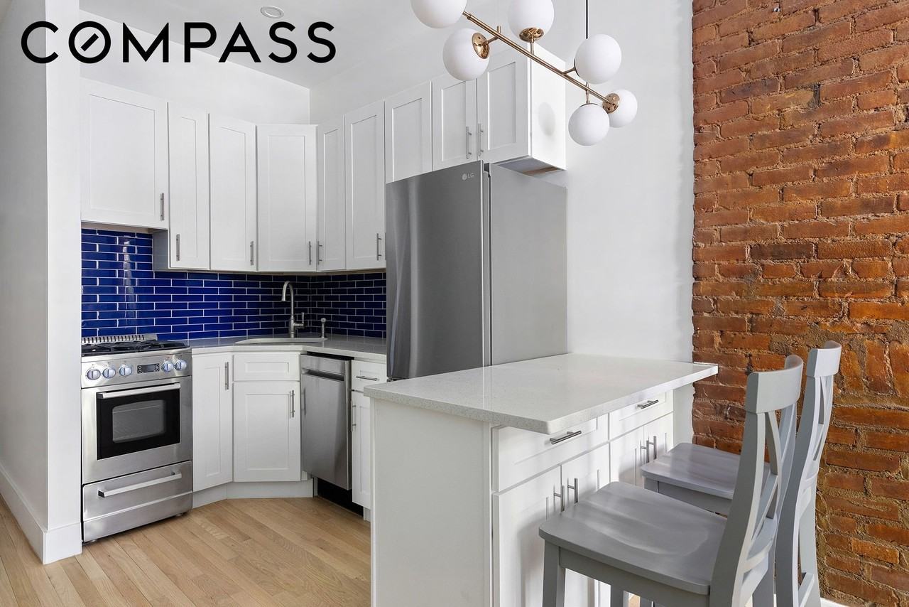 152 E 83rd St #1D - Photo 3 of 12