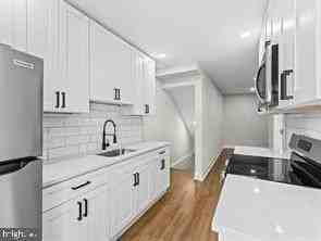 1002 N 65th St - Photo 4 of 8