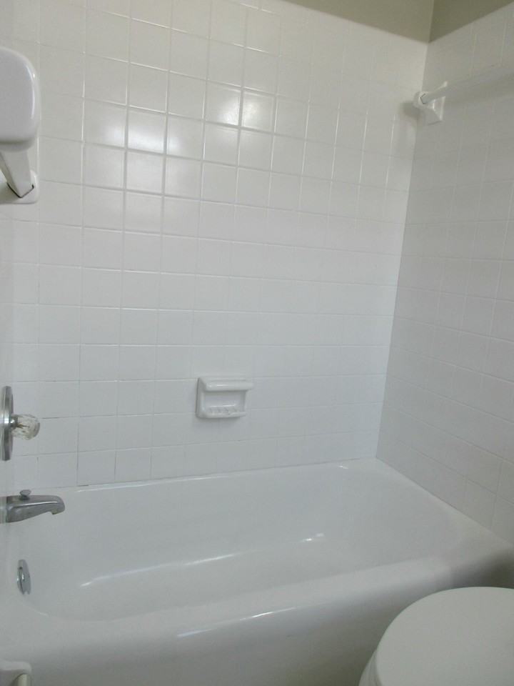 1238 17th Ave N #6 - Photo 7 of 8