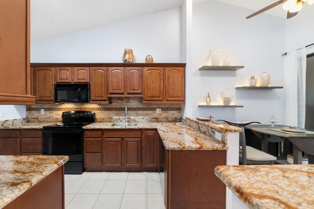 8424 Juddith Ave - Photo 7 of 50