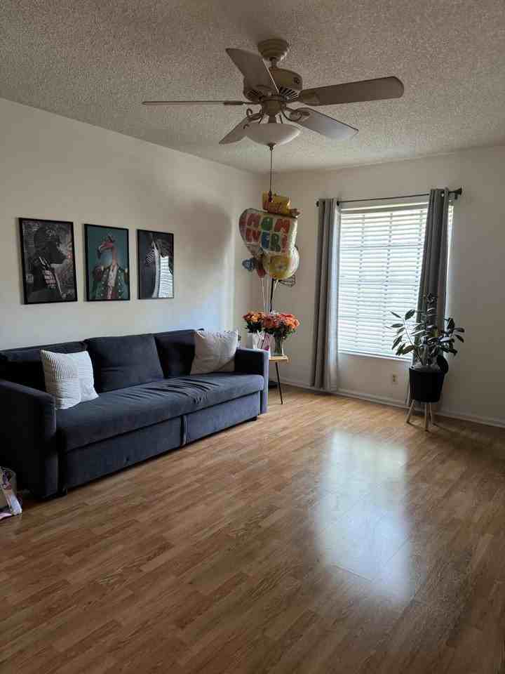 2181 Ne 67th St #605 - Photo 4 of 14