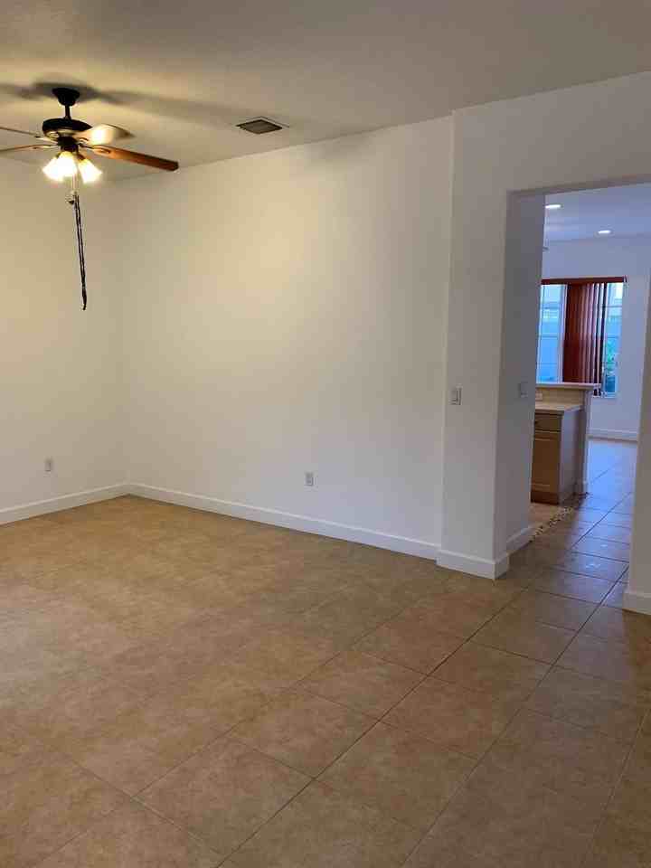 14631 Sw 6th St #14631 - Photo 7 of 10