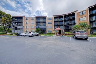 3900 N Hills Dr #405 - Photo 1 of 1