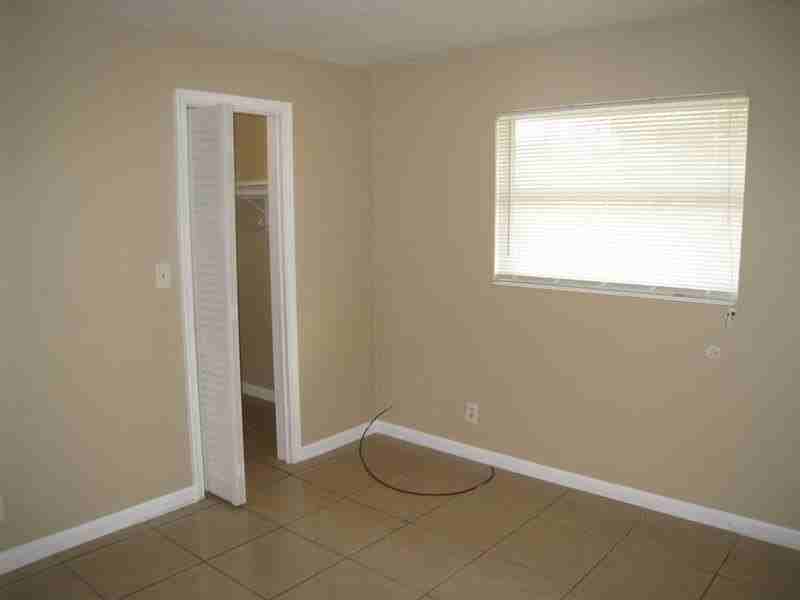 771 Sw 8th St #111 - Photo 7 of 13