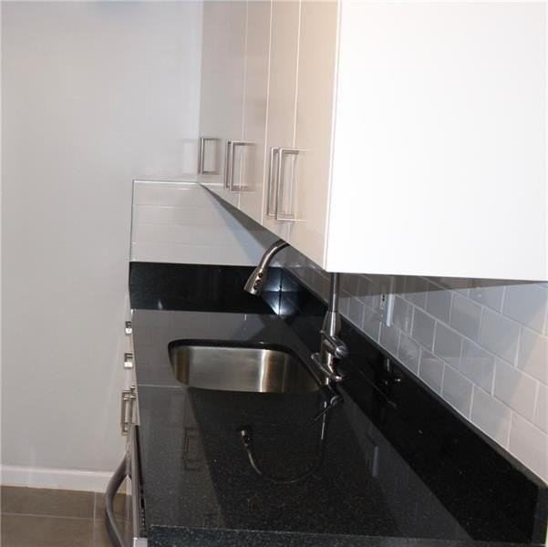 621 Ne 28th St #1 - Photo 5 of 11