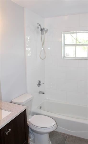 621 Ne 28th St #1 - Photo 7 of 11