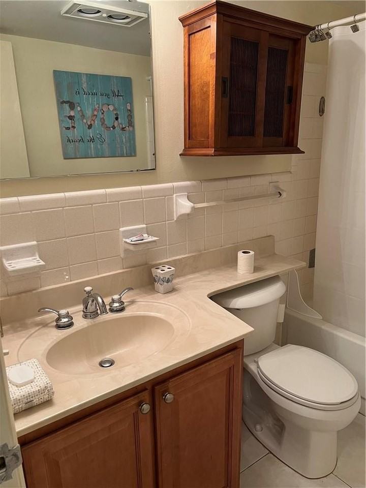 228 Hibiscus Ave #130 - Photo 7 of 20