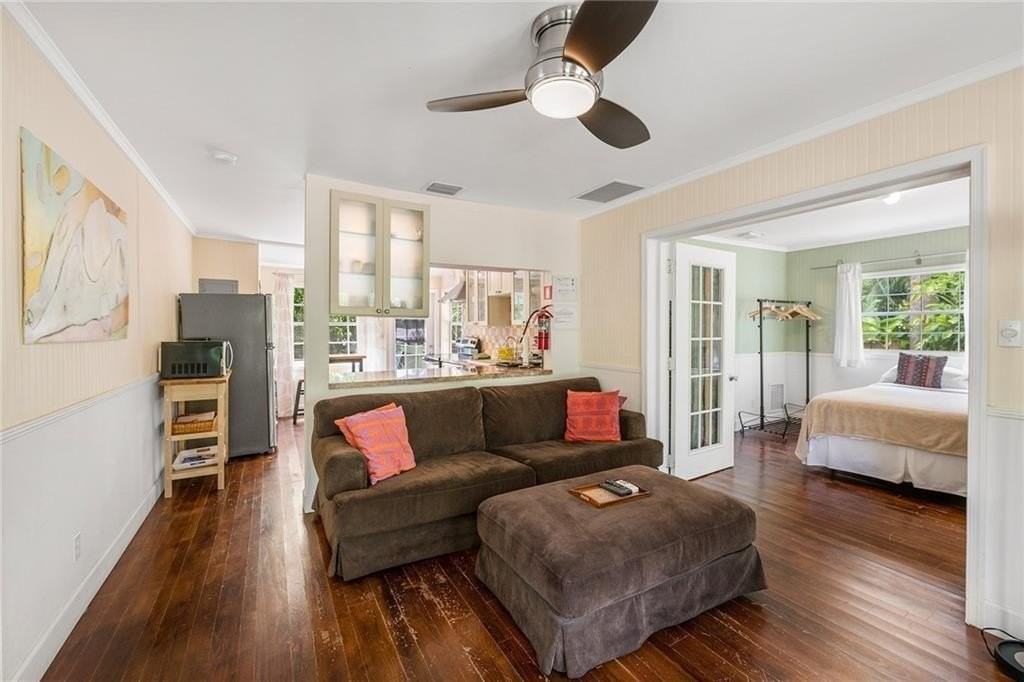 709 Sw 12th Ave - Photo 4 of 19