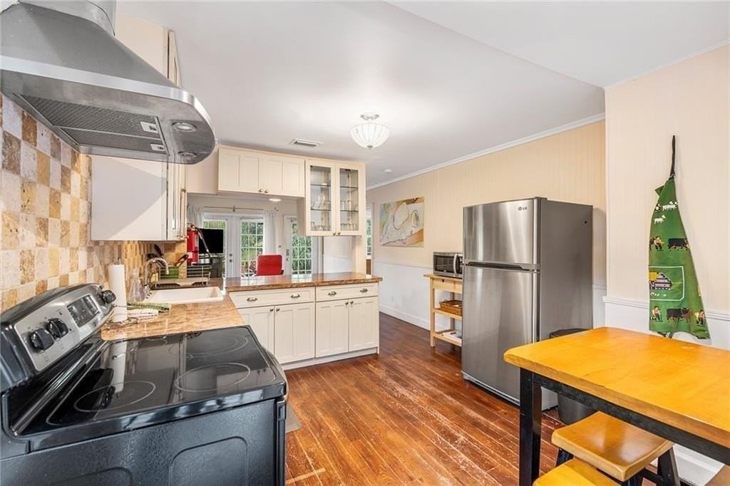 709 Sw 12th Ave - Photo 6 of 19