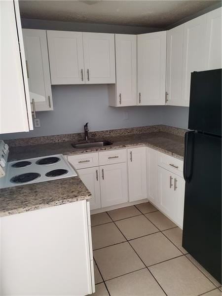 1876 Nw 52nd Ave - Photo 4 of 8