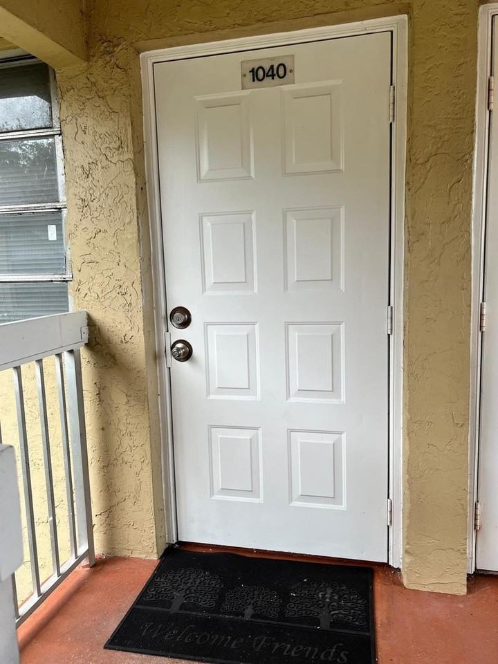 1040 Twin Lakes Dr #1040 - Photo 2 of 16