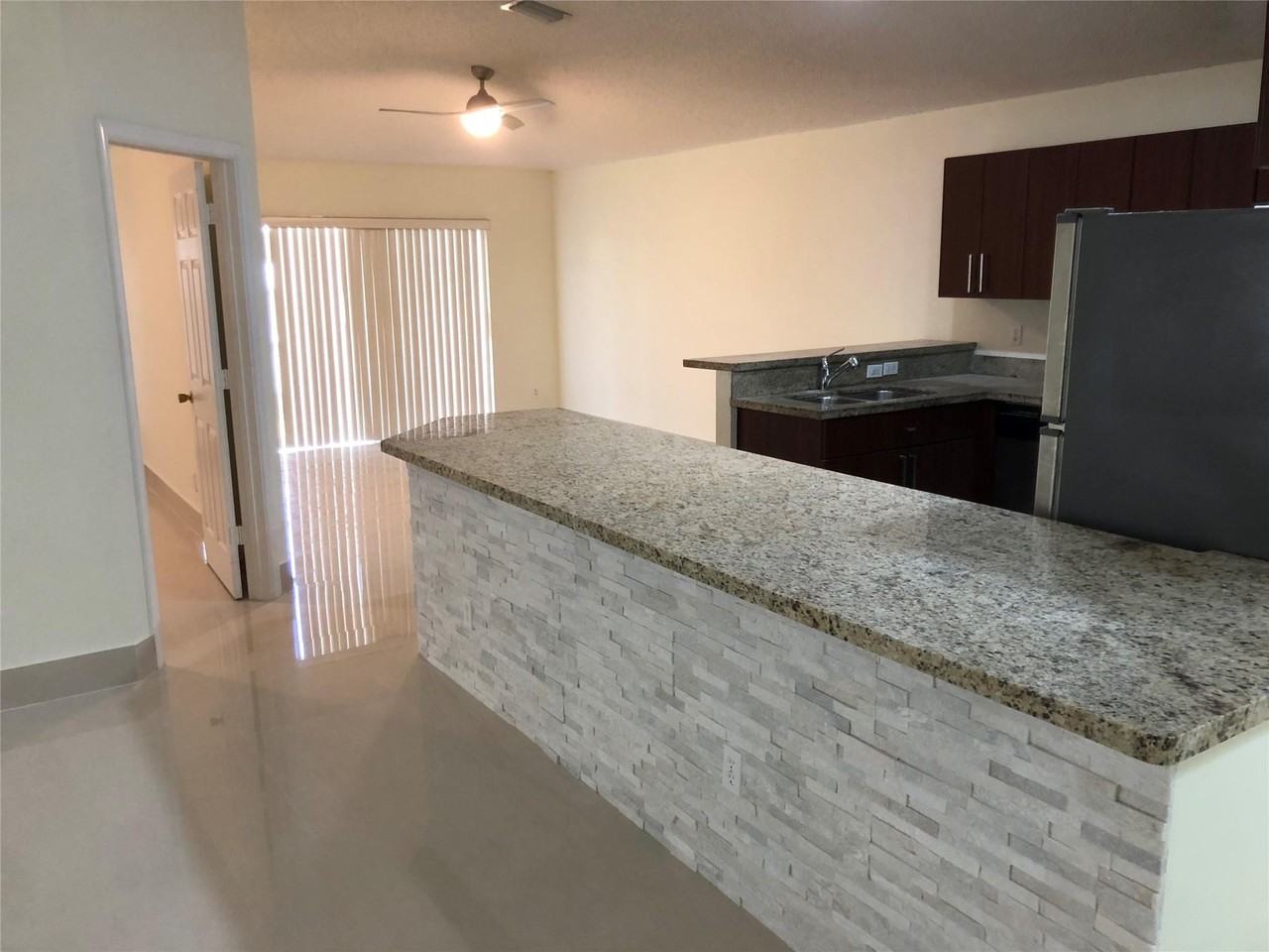 4122 E Silverado Cir - Photo 5 of 17