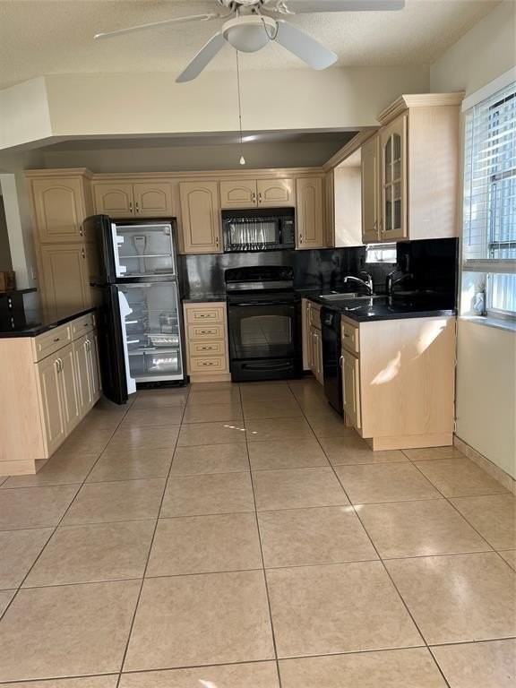 3210 Sheridan Ln - Photo 3 of 8