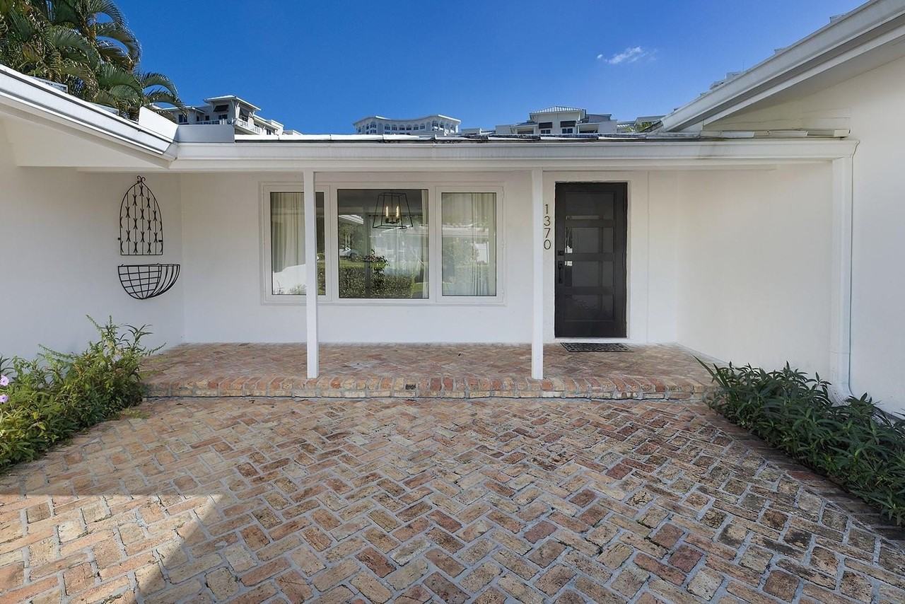 1370 E Terra Mar Dr - Photo 4 of 50