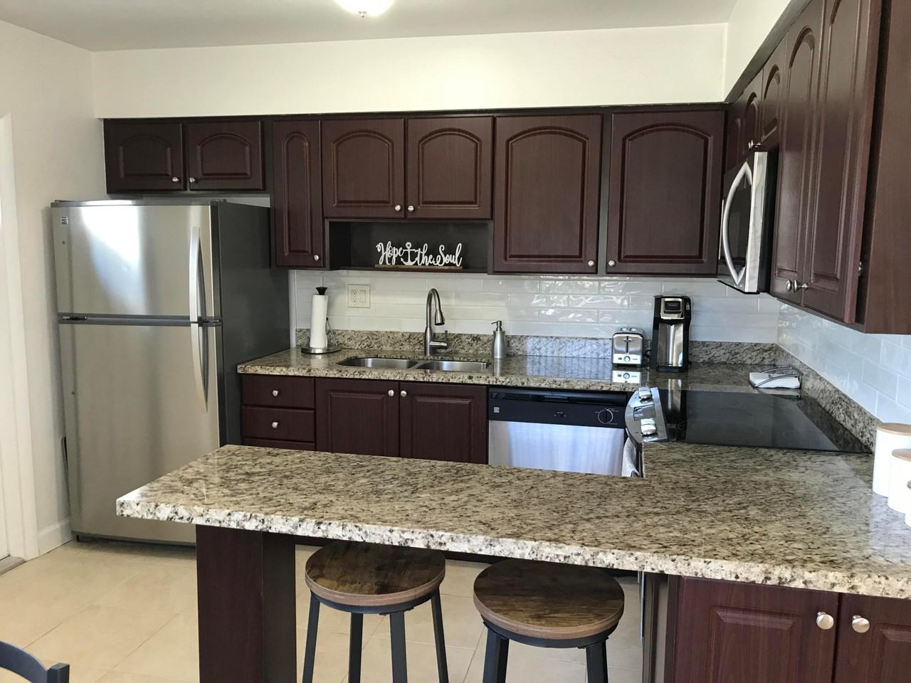 685 Glouchester St #S - Photo 7 of 8