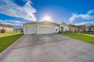 4631 Sw Athena Dr - Photo 1 of 1