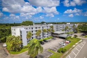 featured image of 9235 SW 8th 402 Street #402