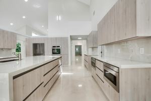 featured image of 7351 Valencia Dr