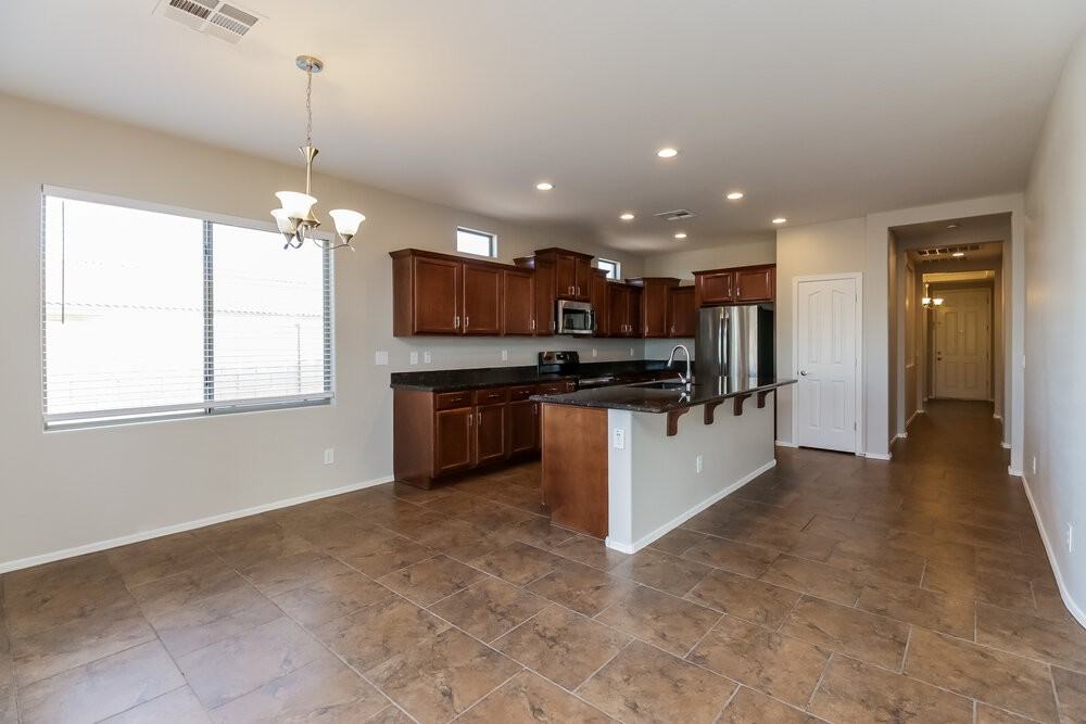 38514 N Navarro Dr - Photo 6 of 17