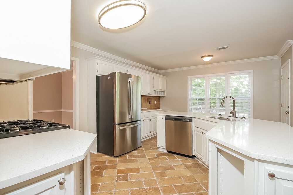 492 Ivey Ct Se - Photo 7 of 17